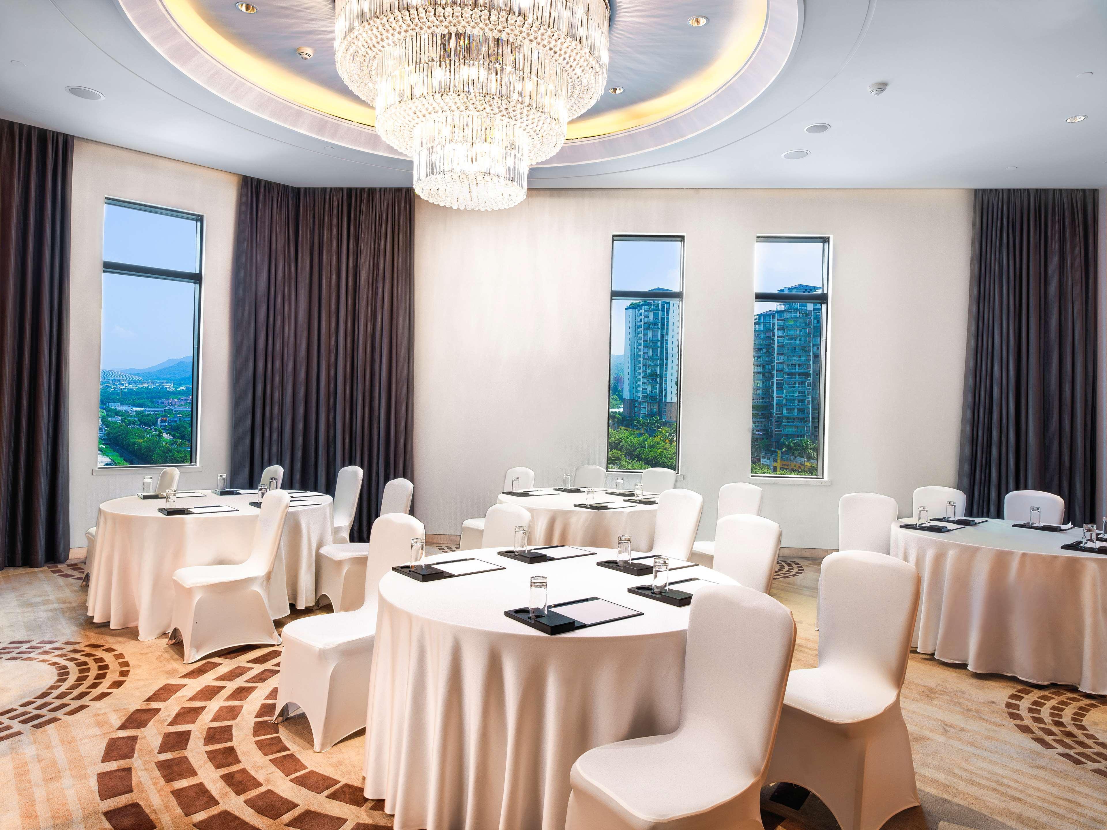 Hilton Guangzhou Baiyun - Free Shuttle For Canton Fair Period, Close To Luhu Golf Club & Leather Market Exteriér fotografie