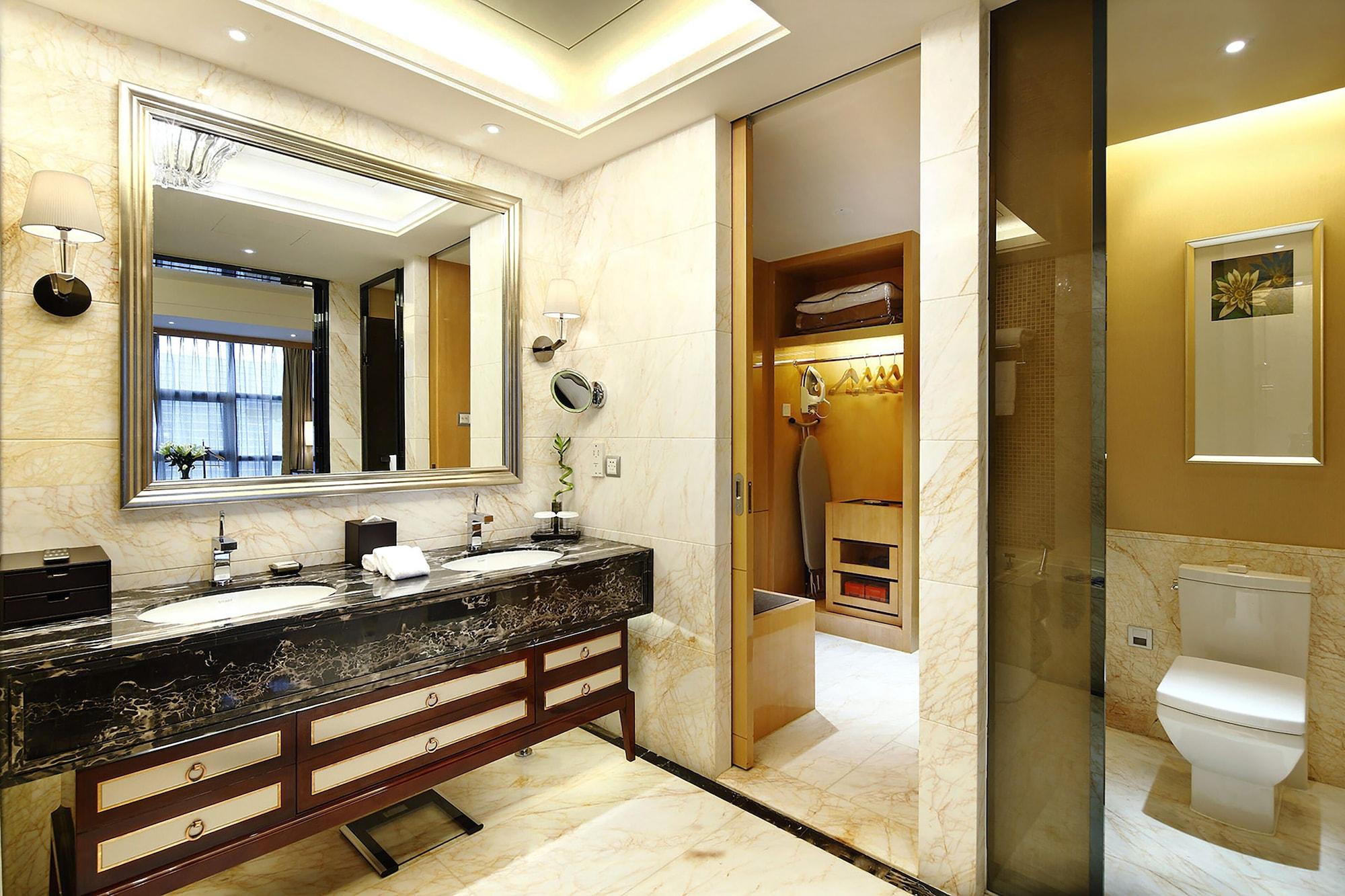 Hilton Guangzhou Baiyun - Free Shuttle For Canton Fair Period, Close To Luhu Golf Club & Leather Market Exteriér fotografie