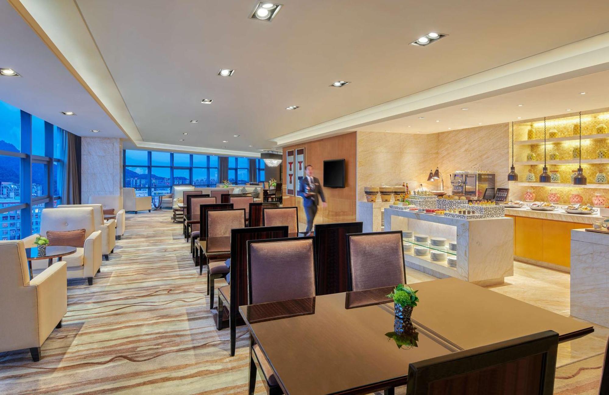 Hilton Guangzhou Baiyun - Free Shuttle For Canton Fair Period, Close To Luhu Golf Club & Leather Market Exteriér fotografie
