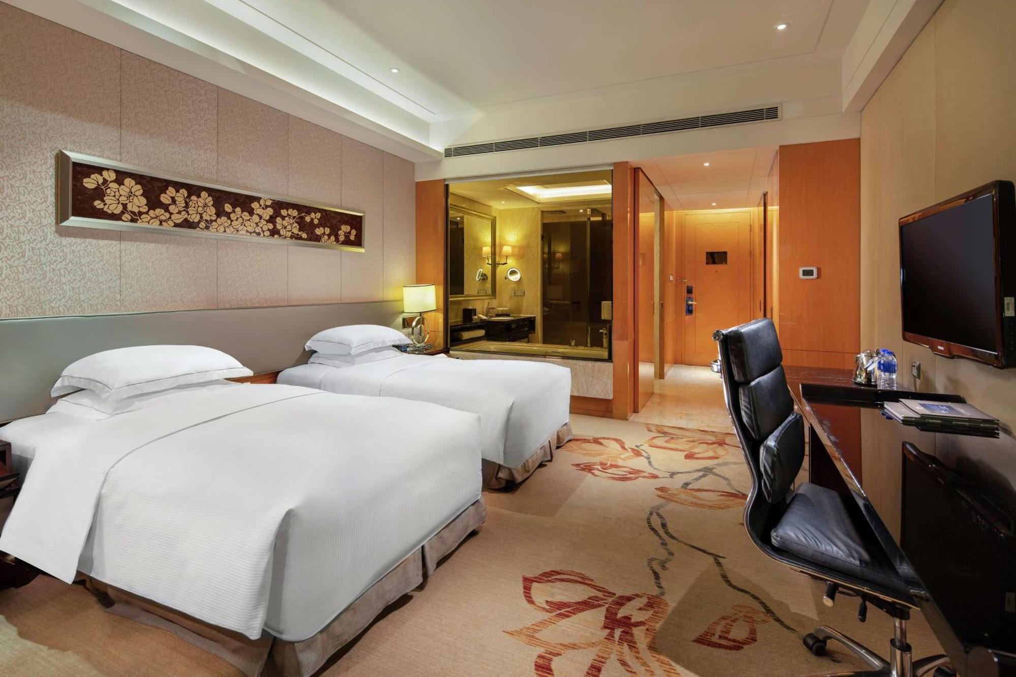 Hilton Guangzhou Baiyun - Free Shuttle For Canton Fair Period, Close To Luhu Golf Club & Leather Market Exteriér fotografie
