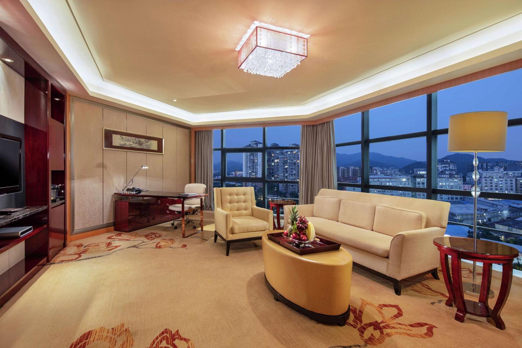 Hilton Guangzhou Baiyun - Free Shuttle For Canton Fair Period, Close To Luhu Golf Club & Leather Market Exteriér fotografie