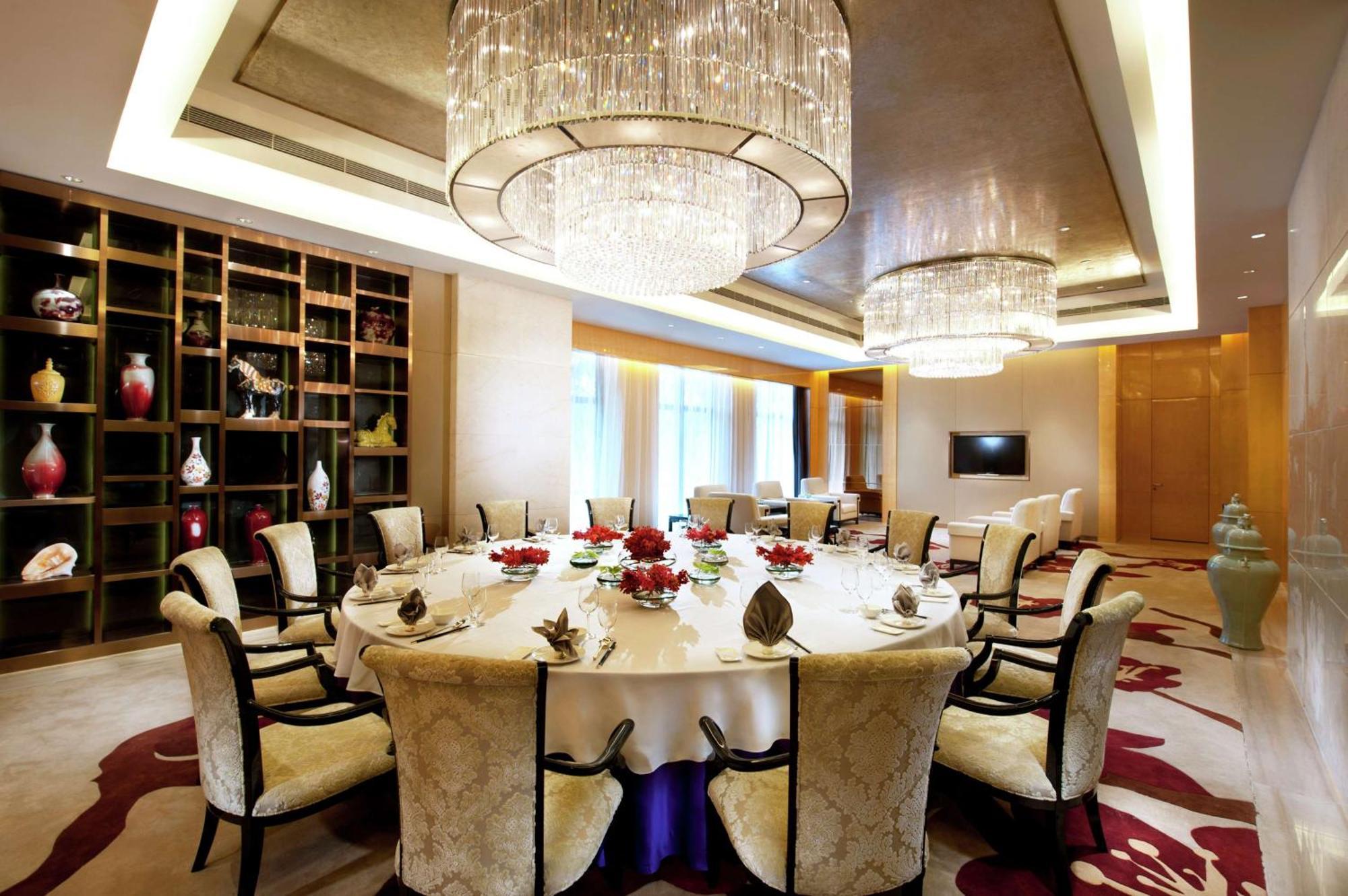 Hilton Guangzhou Baiyun - Free Shuttle For Canton Fair Period, Close To Luhu Golf Club & Leather Market Exteriér fotografie