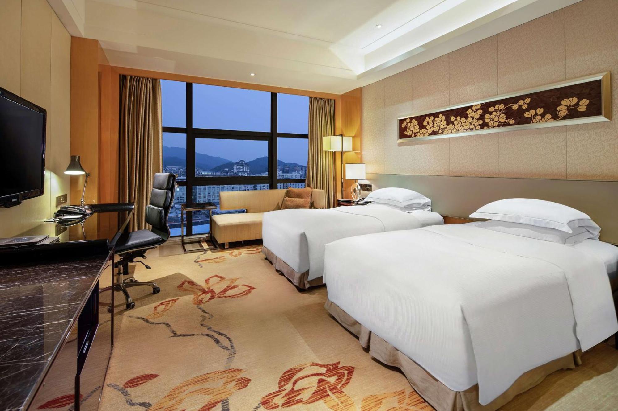 Hilton Guangzhou Baiyun - Free Shuttle For Canton Fair Period, Close To Luhu Golf Club & Leather Market Exteriér fotografie