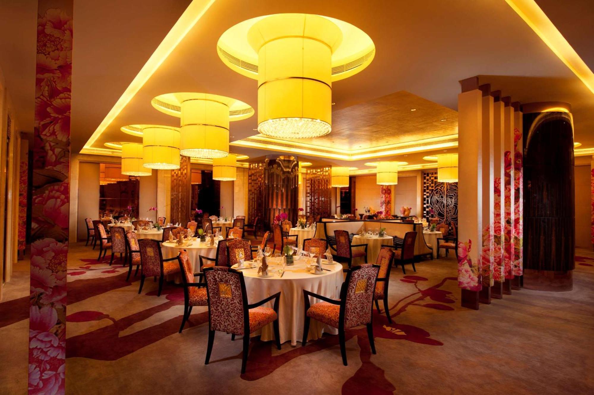 Hilton Guangzhou Baiyun - Free Shuttle For Canton Fair Period, Close To Luhu Golf Club & Leather Market Exteriér fotografie